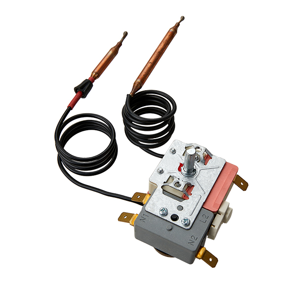 Liquid expansion twin thermostat